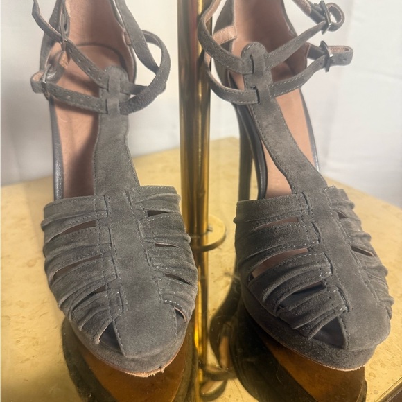 Joie Gray Heels Sophisticated Style 7.5 - Picture 2 of 11